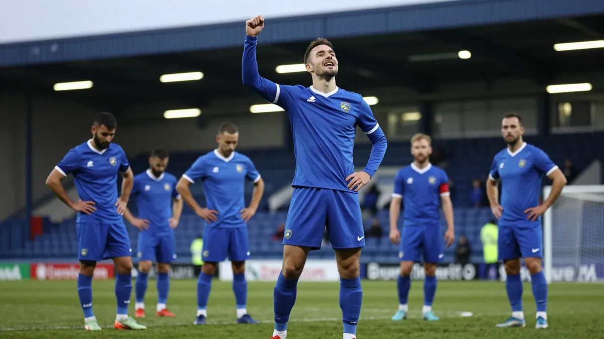 Reading FC's League One fixture at Wycombe Wanderers will proceed this weekend, with manager Leam Richardson opting to...
