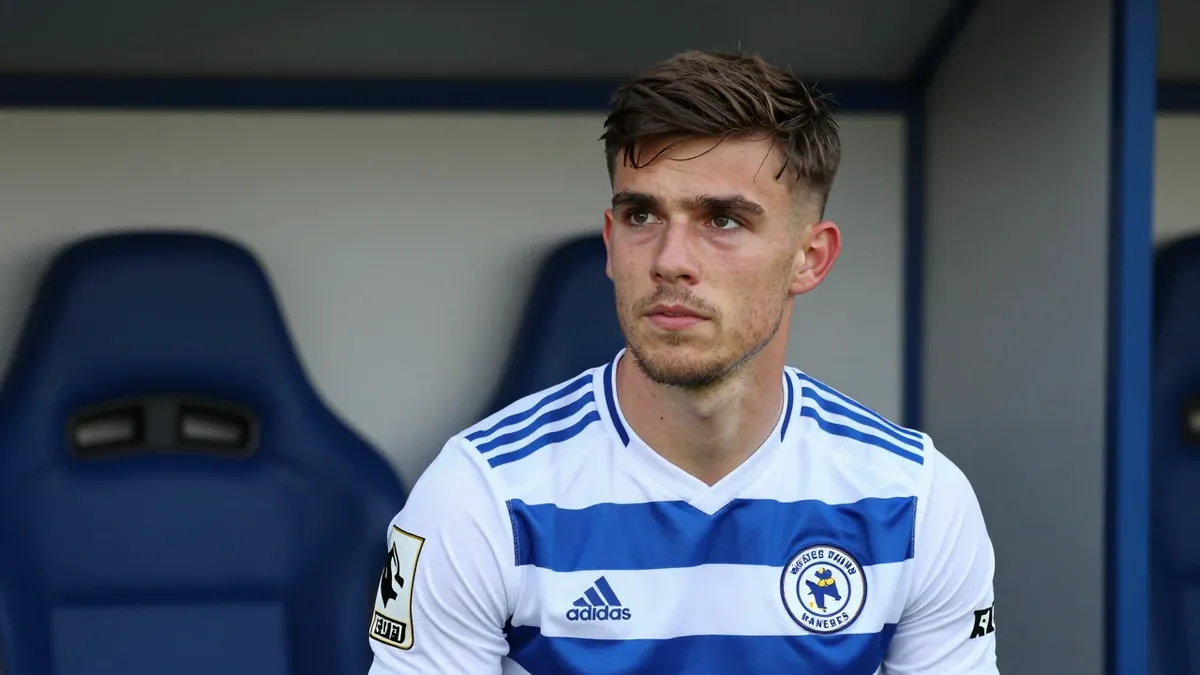 Reading FC Transfer Speculation Heats Up with Conor Masterson's Trial