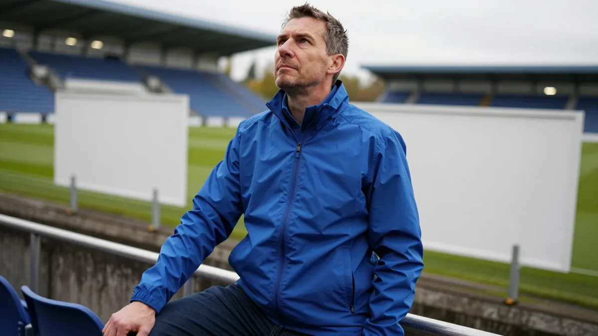 A fundraiser has been launched for the family of lifelong Reading FC fan Chris Buckell, with Hungerford Town FC also...